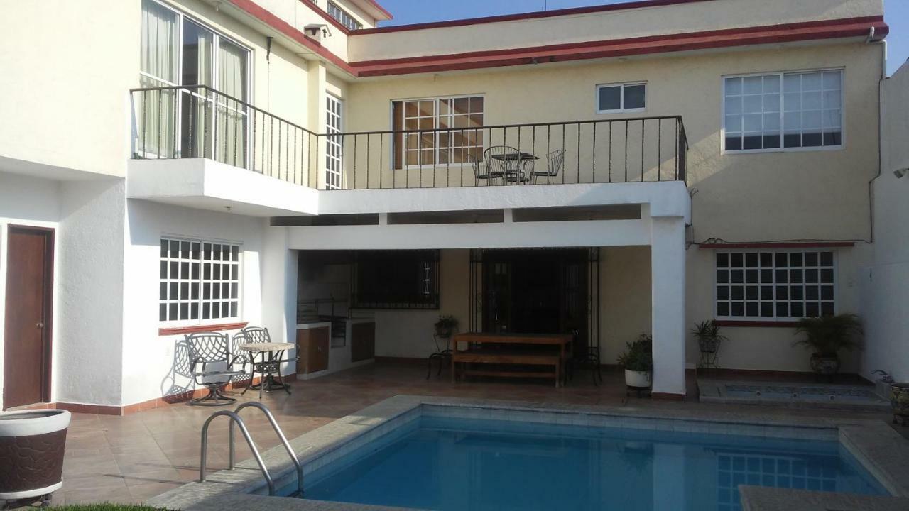 Casa Privada Para Descanso, Se Renta Para 8 Personas Completa Y Tambien Por Habitacion Con Bano Privado Para 2 O 4 Personas Compartiendo Areas Comunes Cuernavaca Exterior photo